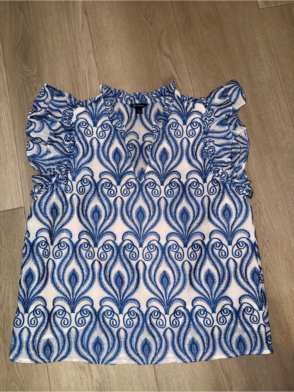 Versona Blue & White Embroidered Ruffle Sleeve V Neck Blouse Size Large